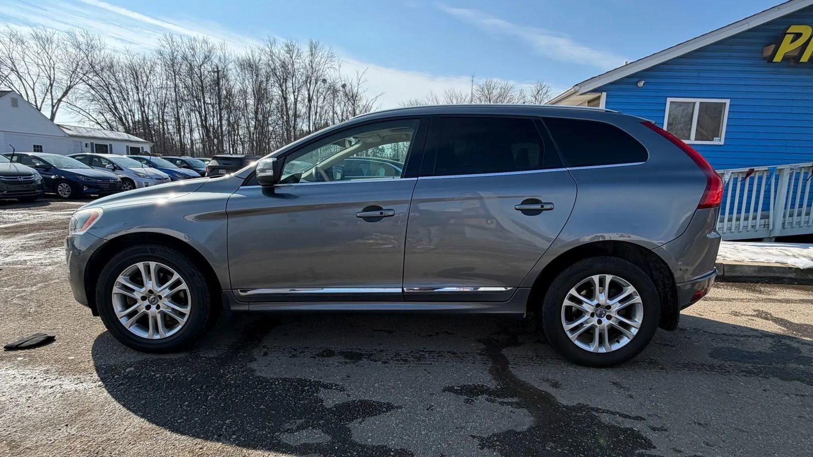 Used 2016 Volvo XC60 T5 Platinum image 9