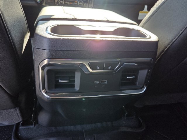 New 2026 Chevrolet Silverado 1500 High Country w/ High Country Premium Package AWD/4WD image 11