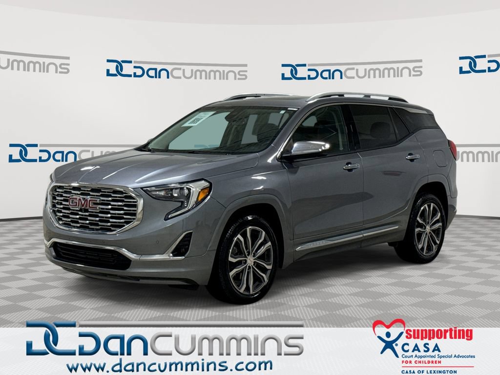 Used 2020 GMC Terrain Denali w/ Denali Premium Package FWD image 1