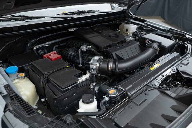 Used 2025 Nissan Frontier PRO-4X w/ Pro Convenience Package image 32