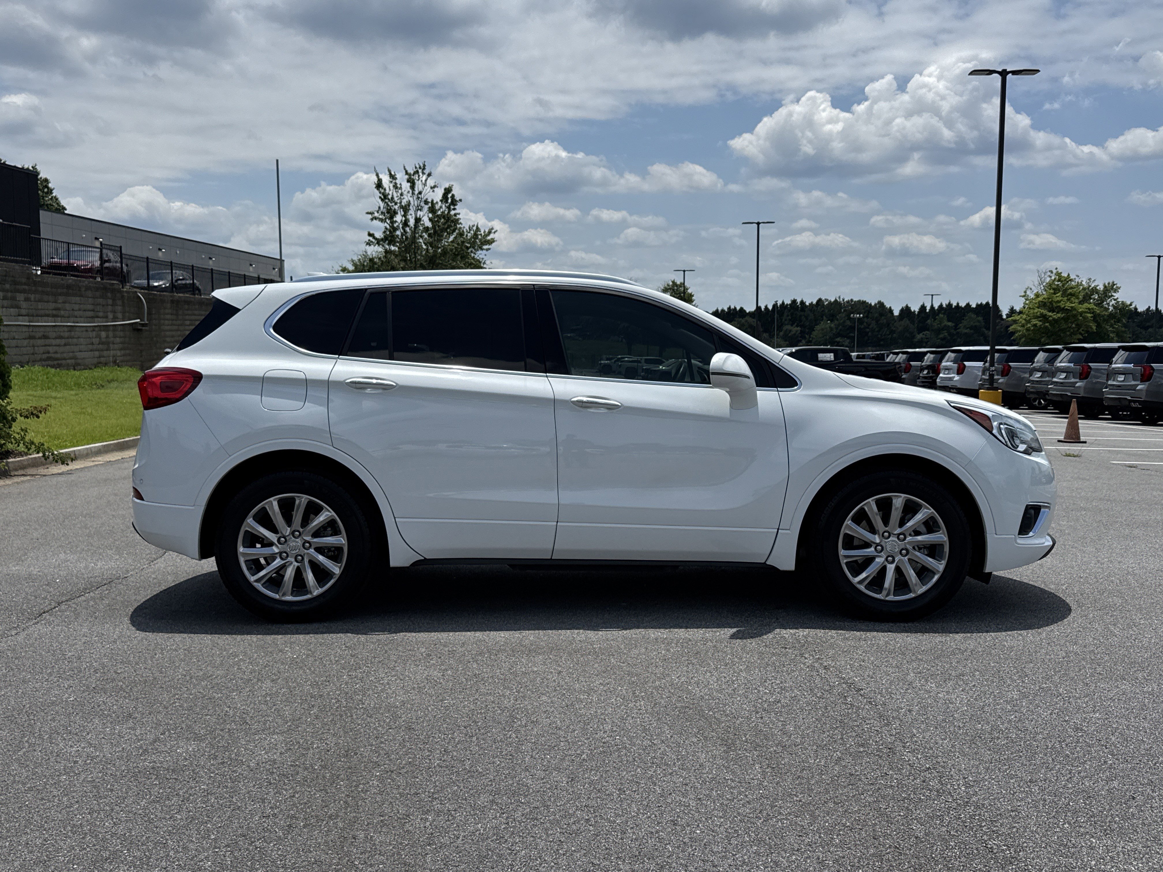 Used 2020 Buick Envision Essence FWD image 11