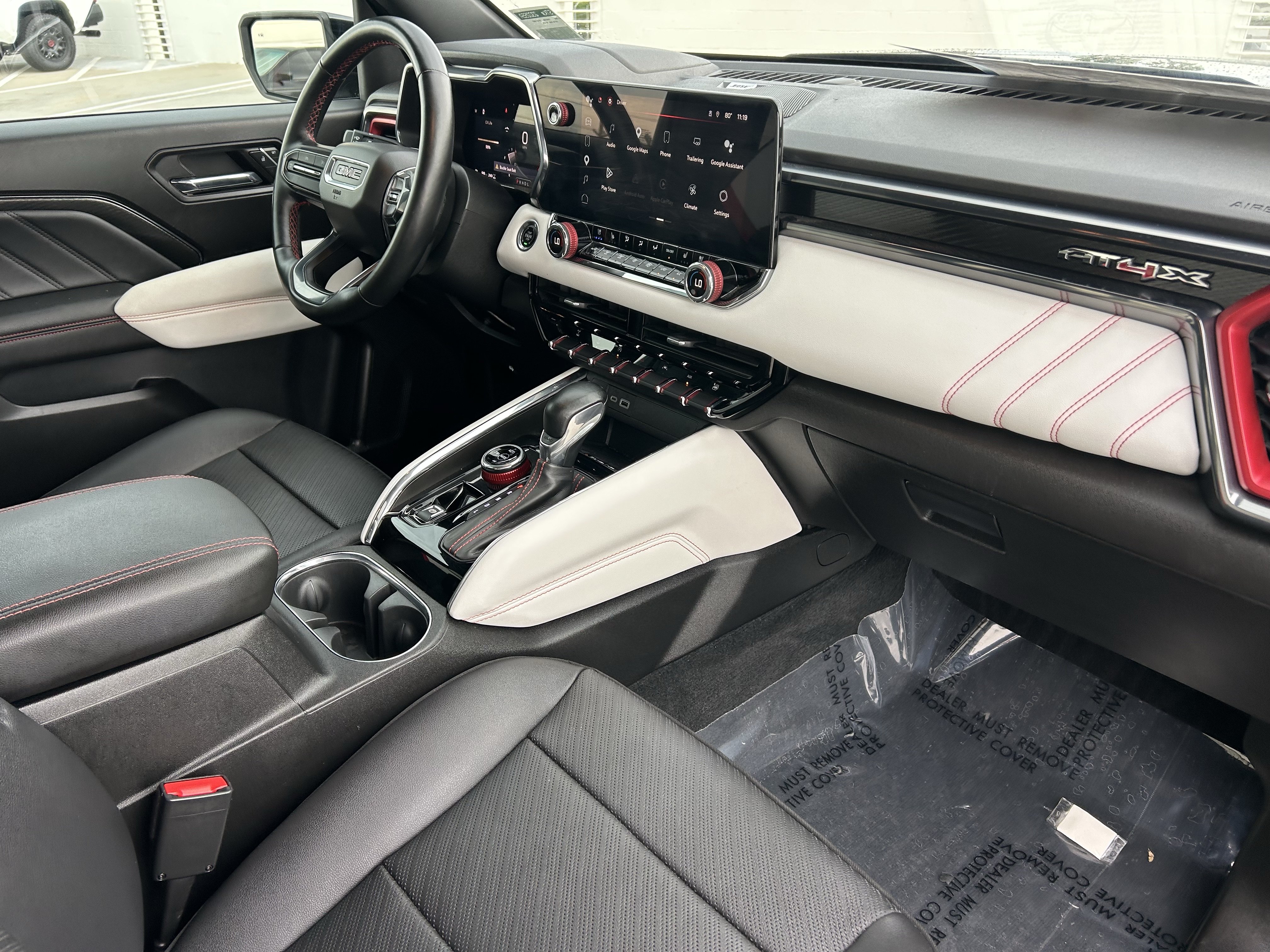Used 2023 GMC Canyon AT4X AWD/4WD image 10