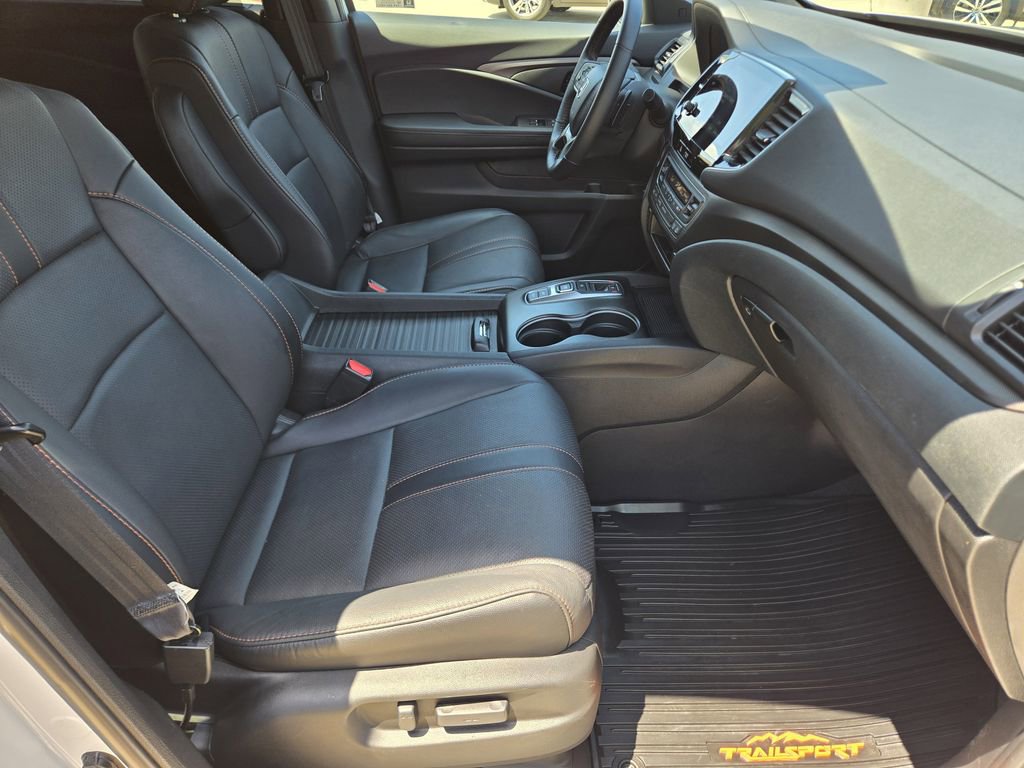 Certified 2023 Honda Passport TrailSport image 18