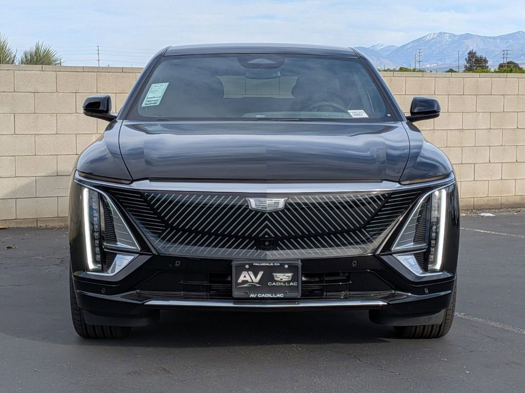 New 2026 Cadillac Lyriq Luxury RWD image 3