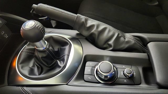 New 2026 MAZDA MX-5 Miata Club w/ Interior Package RWD image 16