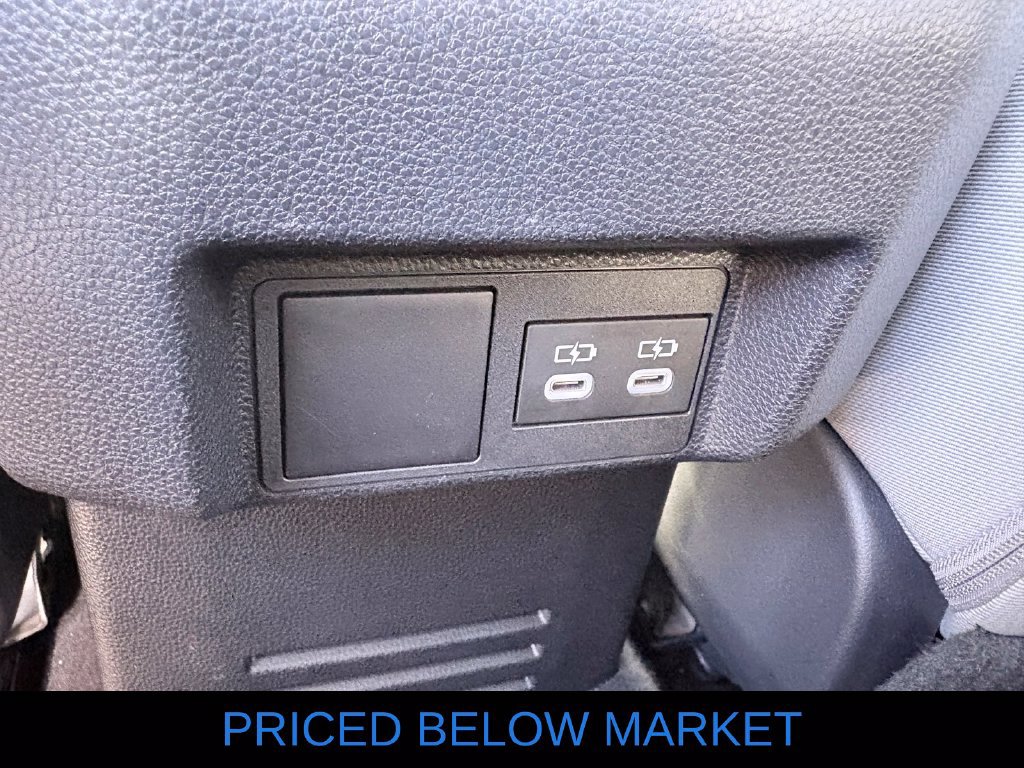 Used 2024 Toyota Tacoma TRD Sport AWD/4WD image 9