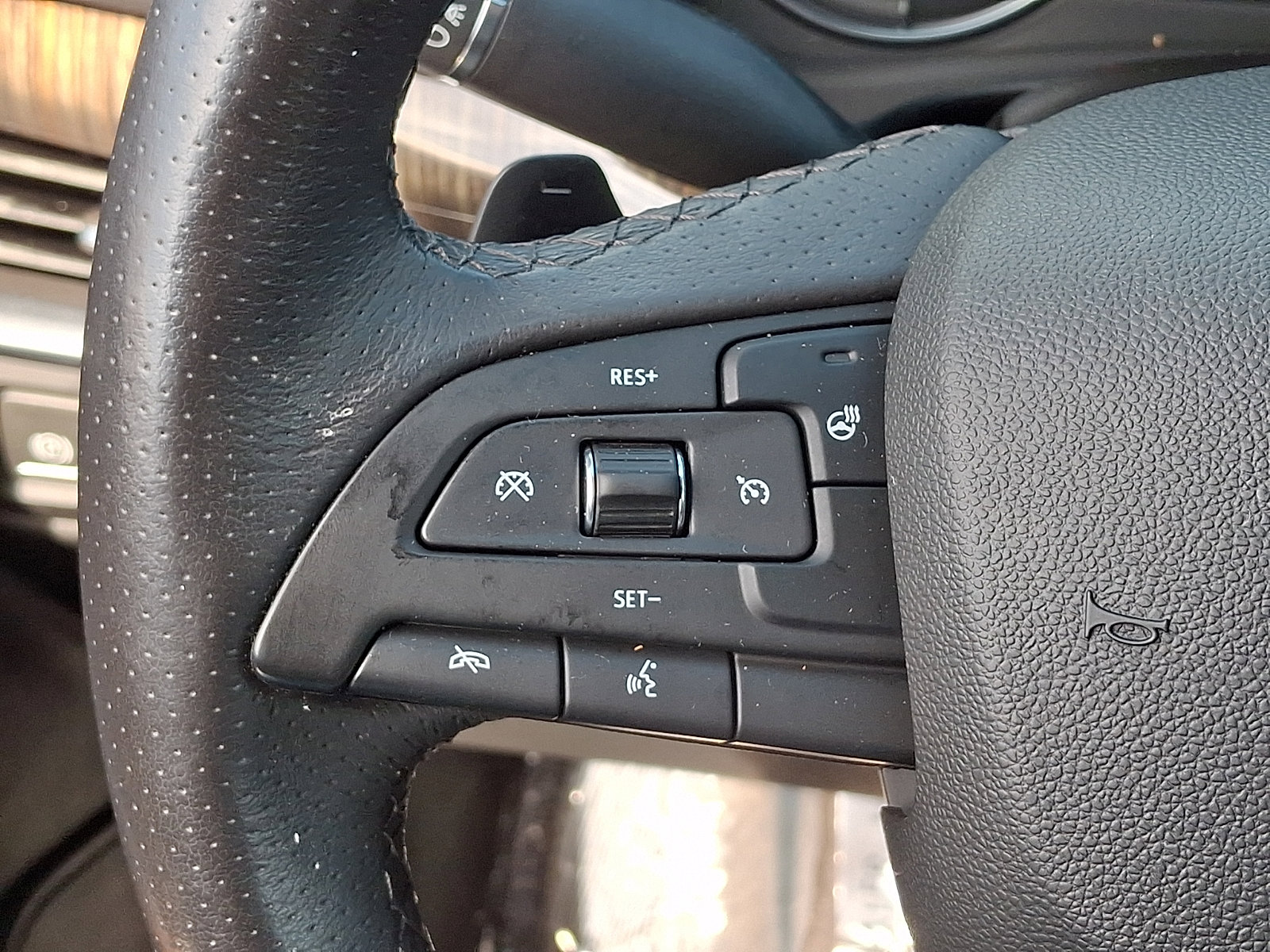 Used 2019 Cadillac XT4 Sport image 22