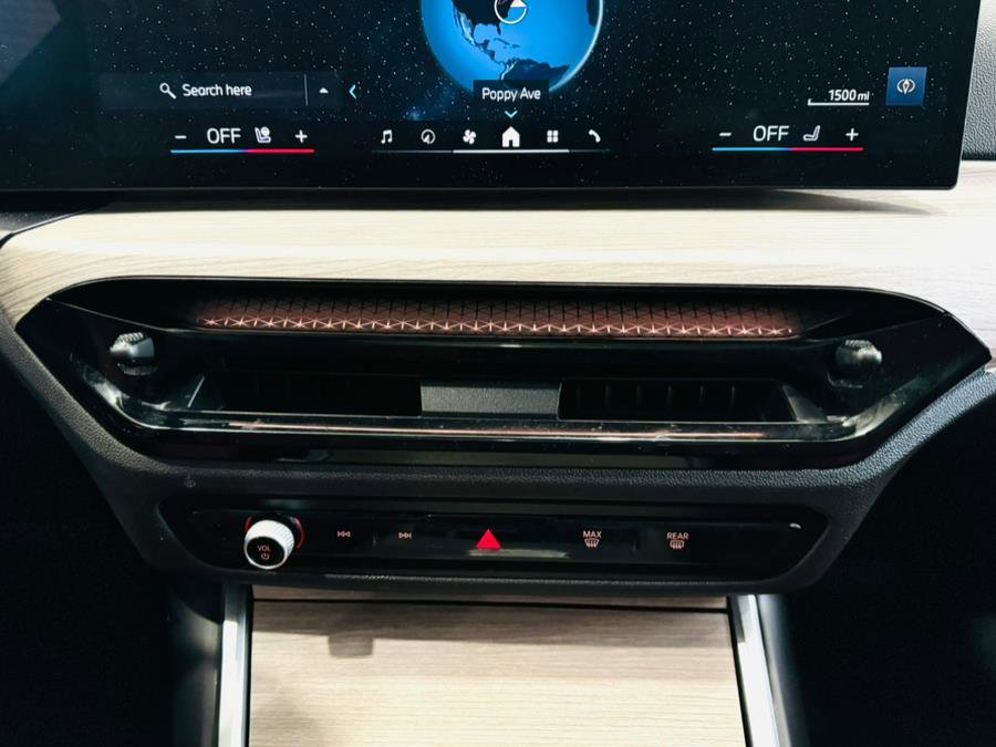 Used 2025 BMW 330i Sedan image 28