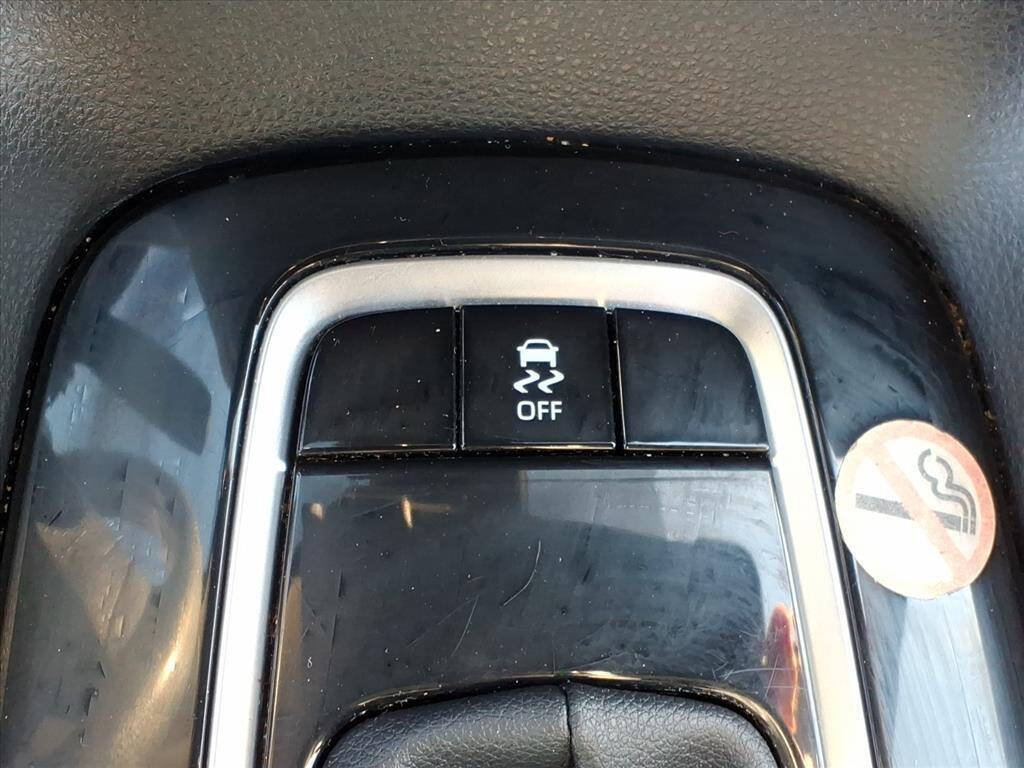 Used 2024 Toyota Corolla LE FWD image 20