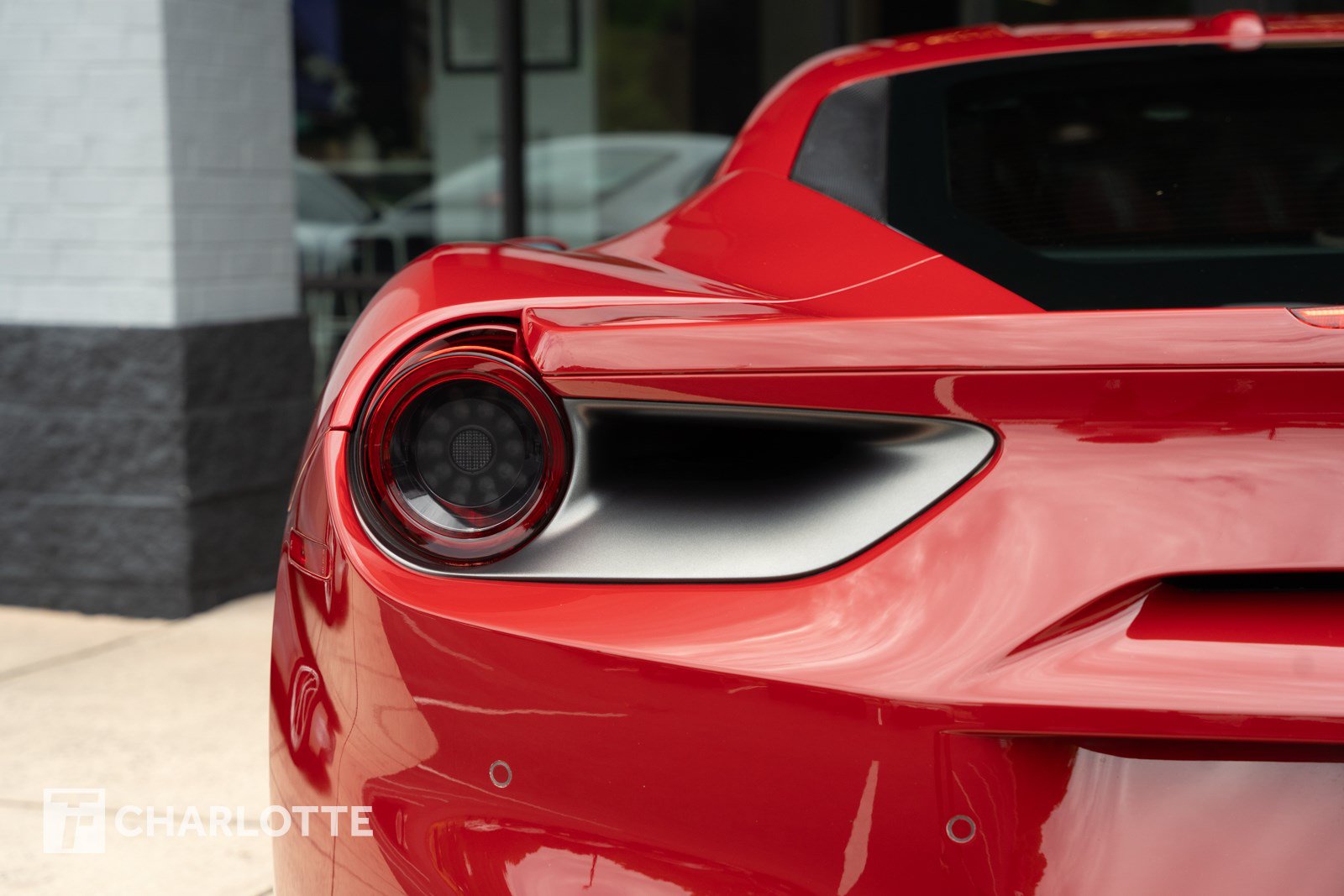 Used 2017 Ferrari 488 GTB RWD image 14