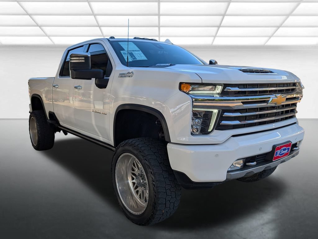 Used 2022 Chevrolet Silverado 2500 High Country w/ Technology Package AWD/4WD image 1
