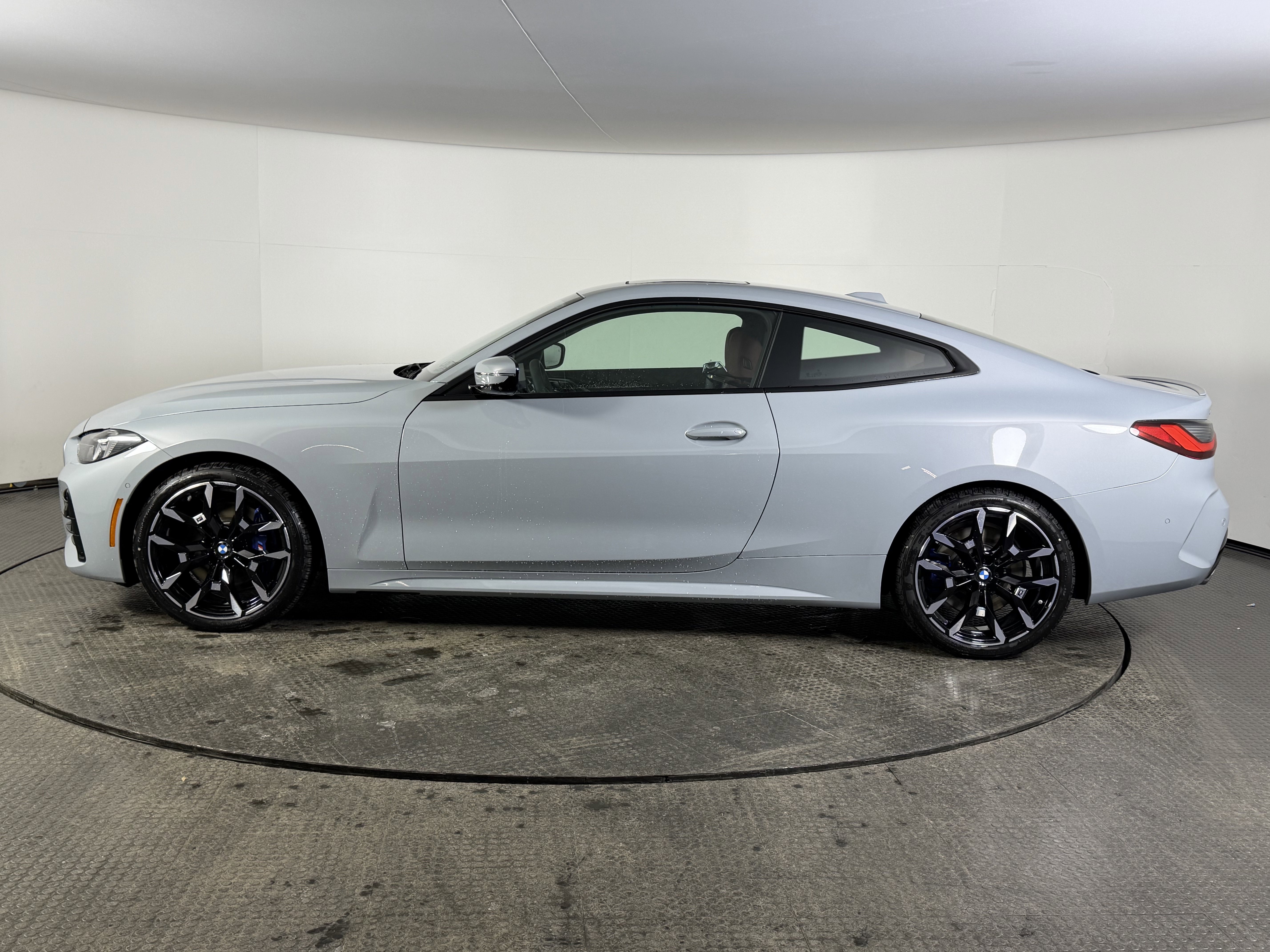 Used 2026 BMW 430i xDrive Coupe w/ M Sport Package image 8