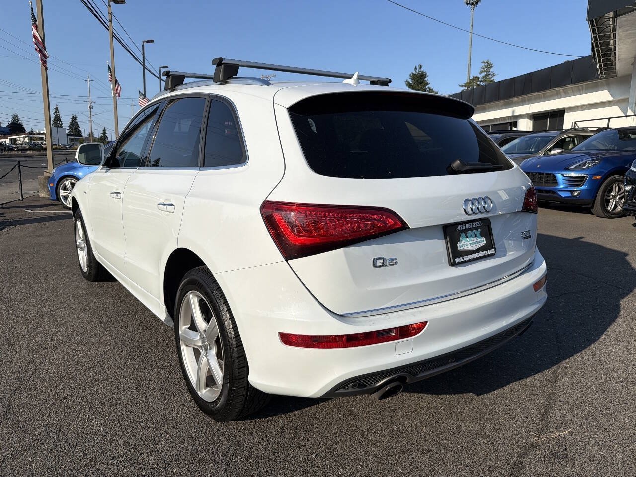 Used 2017 Audi Q5 2.0T Premium Plus w/ Technology Package AWD/4WD image 4