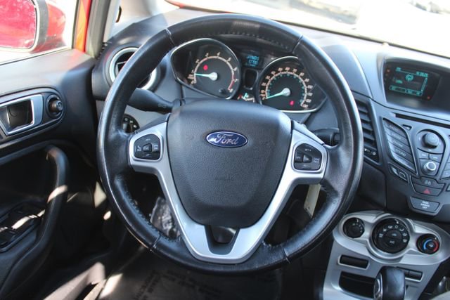Used 2014 Ford Fiesta SE image 17