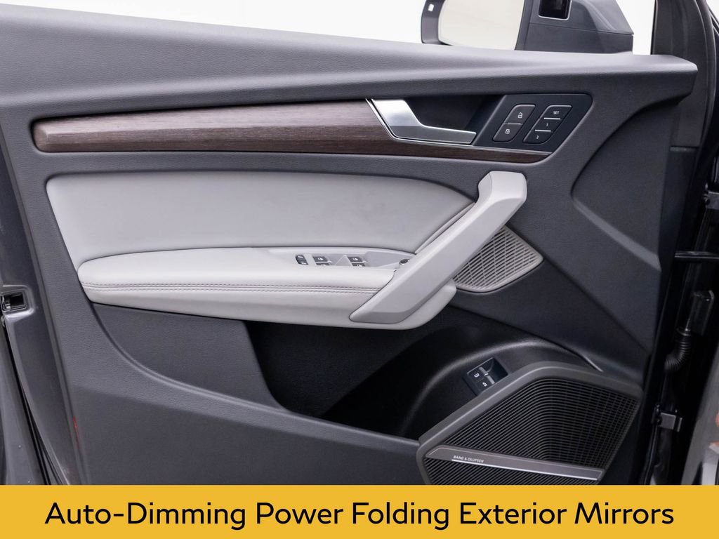 Used 2024 Audi Q5 e Premium Plus w/ Premium Plus Package image 13