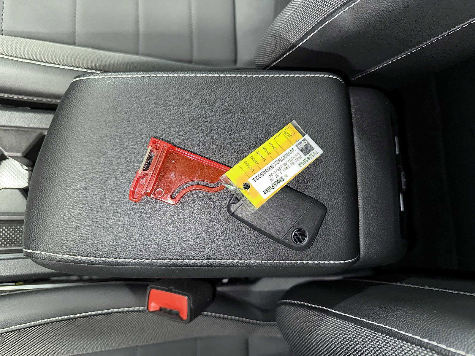 Used 2022 Volkswagen Taos SE image 34