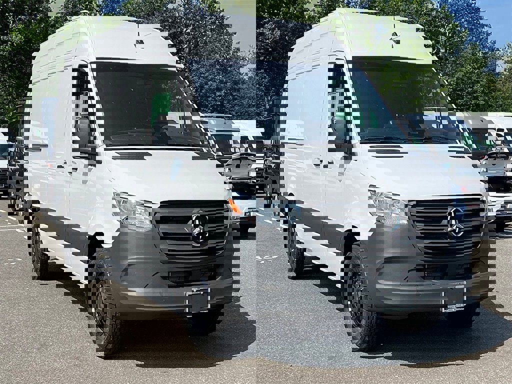 New 2025 Mercedes-Benz Sprinter 2500 image 5