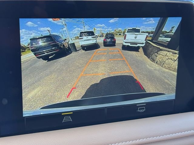 Used 2023 Chevrolet Tahoe Premier AWD/4WD image 23