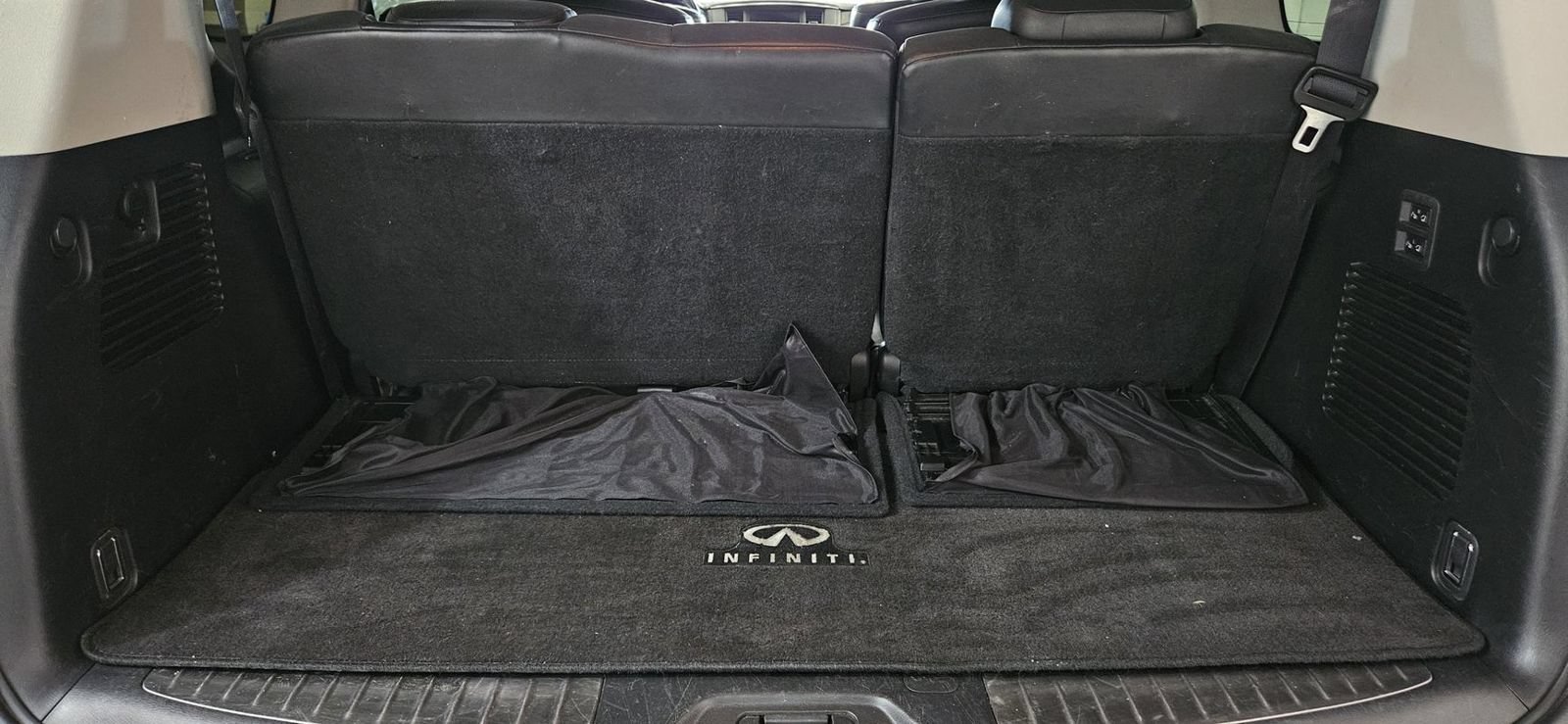 Used 2012 INFINITI QX56 4WD w/ Deluxe Touring Pkg image 20
