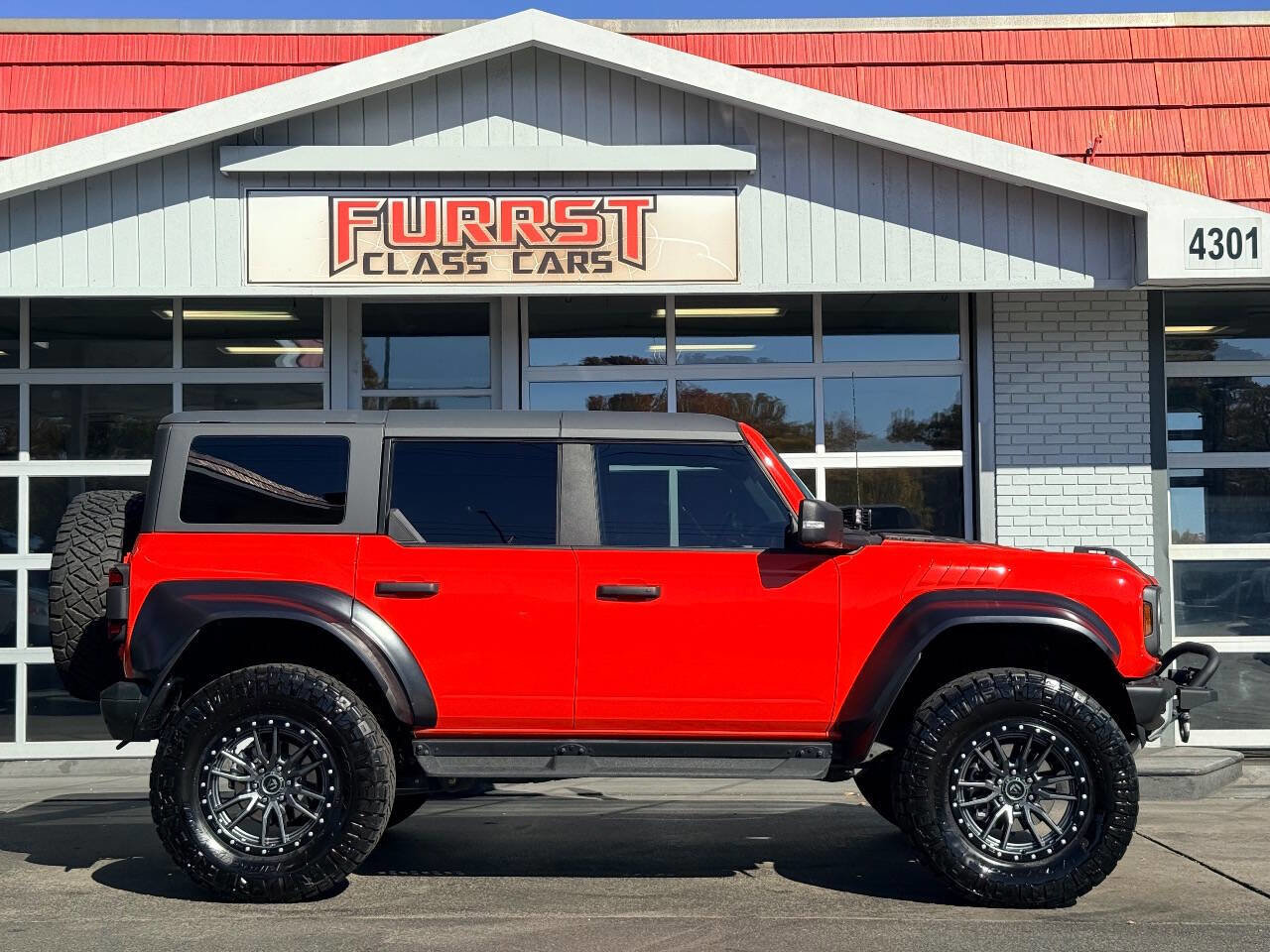 Used 2022 Ford Bronco Raptor image 2