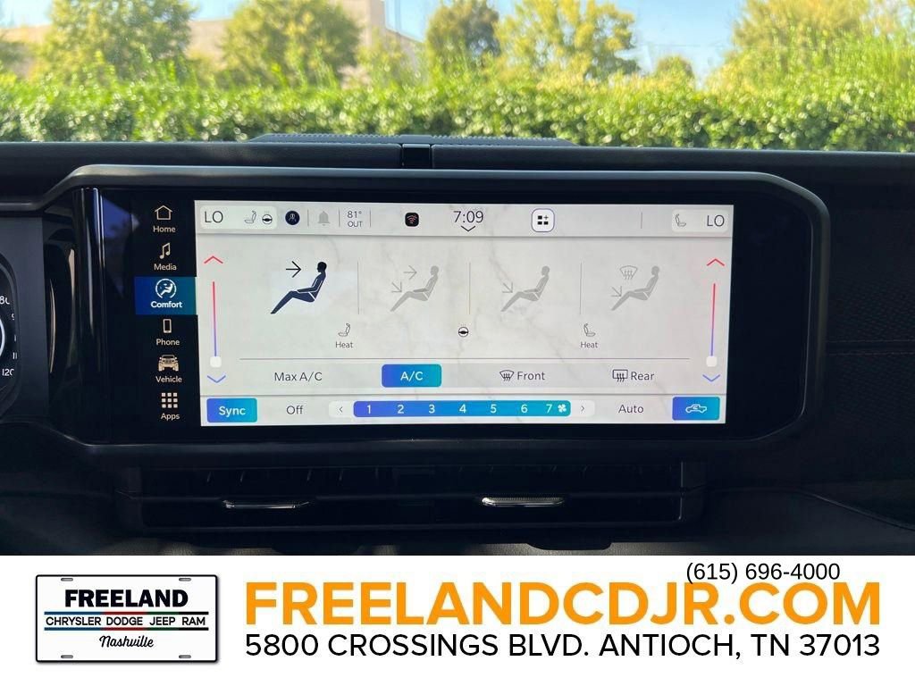 New 2025 Jeep Gladiator Rubicon w/ Convenience Group image 26