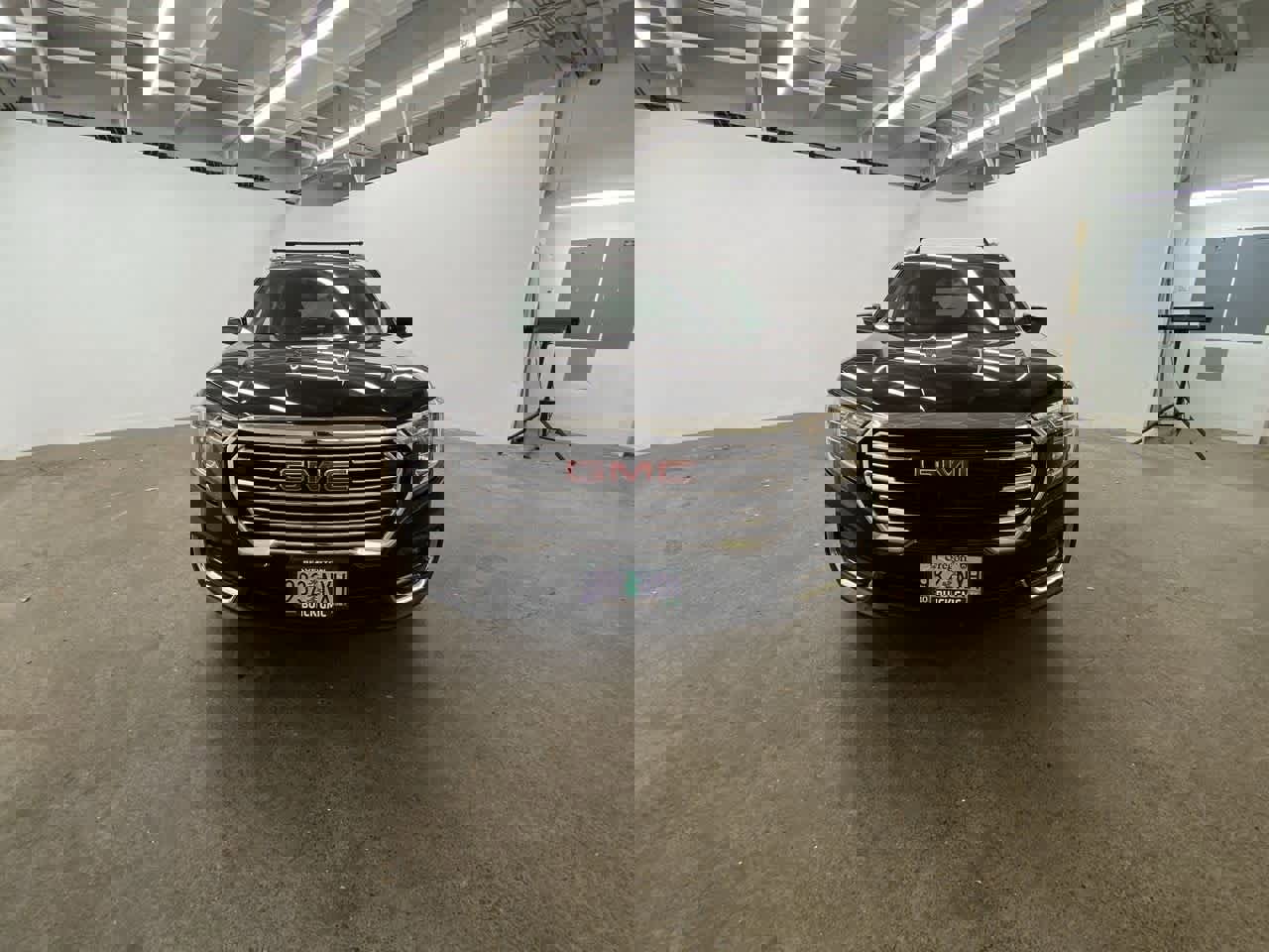 Used 2022 GMC Terrain SLT w/ Infotainment Package II image 9