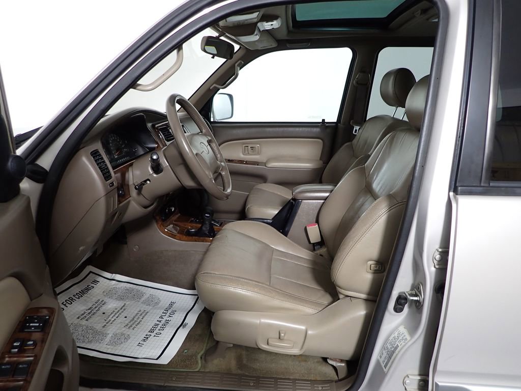 Used 2000 Toyota 4Runner Limited image 17
