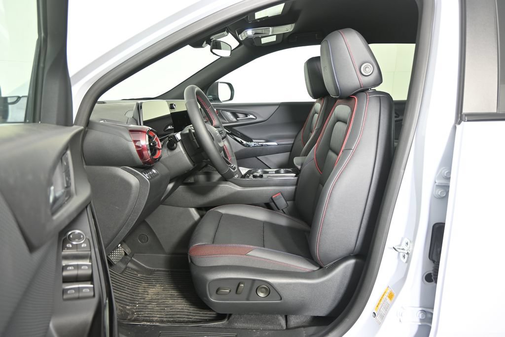 New 2026 Chevrolet Equinox RS w/ Convenience Package III AWD/4WD image 21