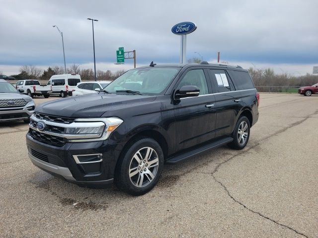 Used 2024 Ford Expedition Limited RWD image 24
