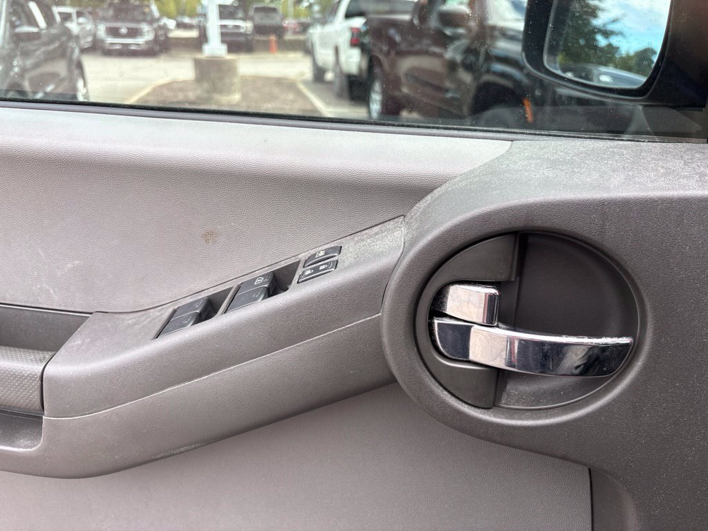 Used 2012 Nissan Xterra S RWD image 13