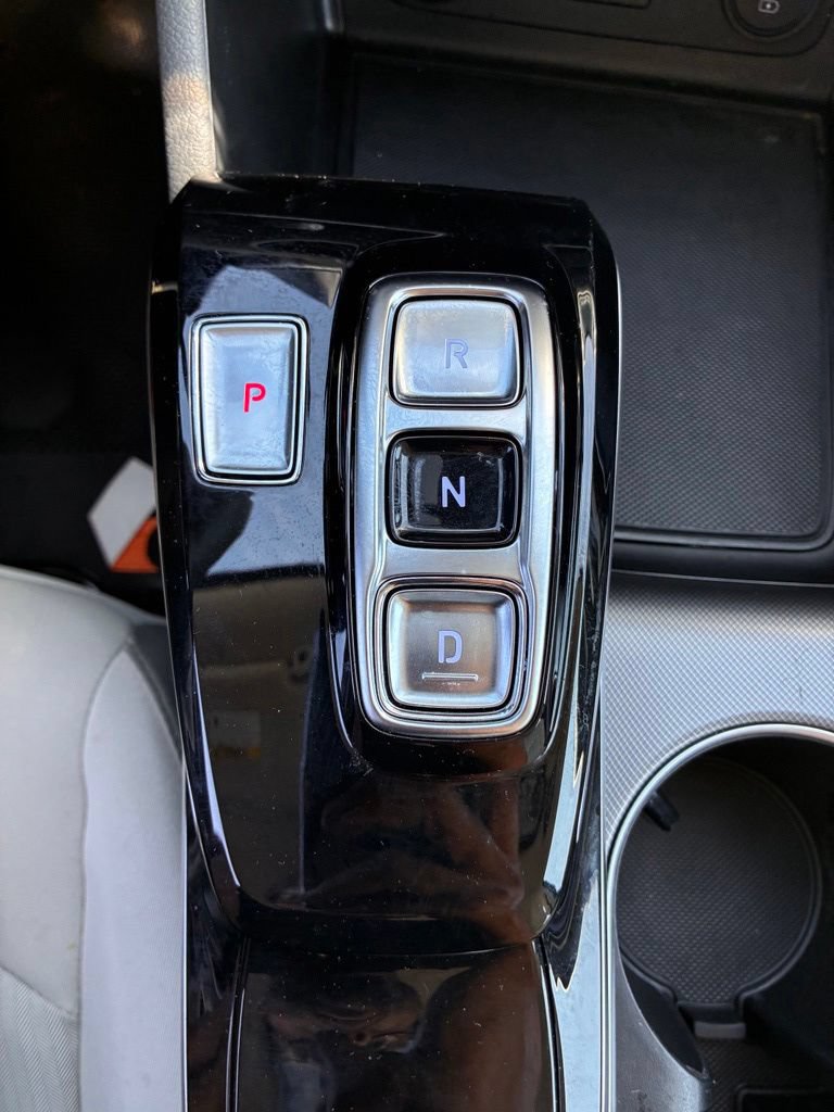 Used 2023 Hyundai Sonata SE w/ Cargo Package FWD image 33