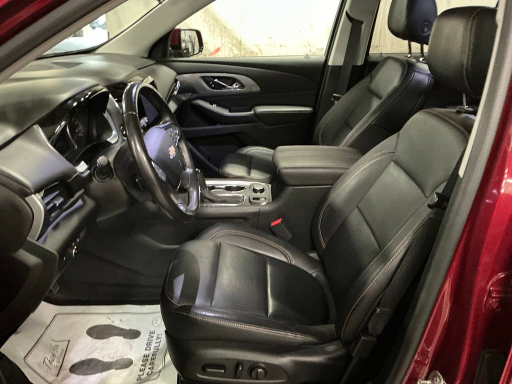 Used 2019 Chevrolet Traverse LT FWD image 14