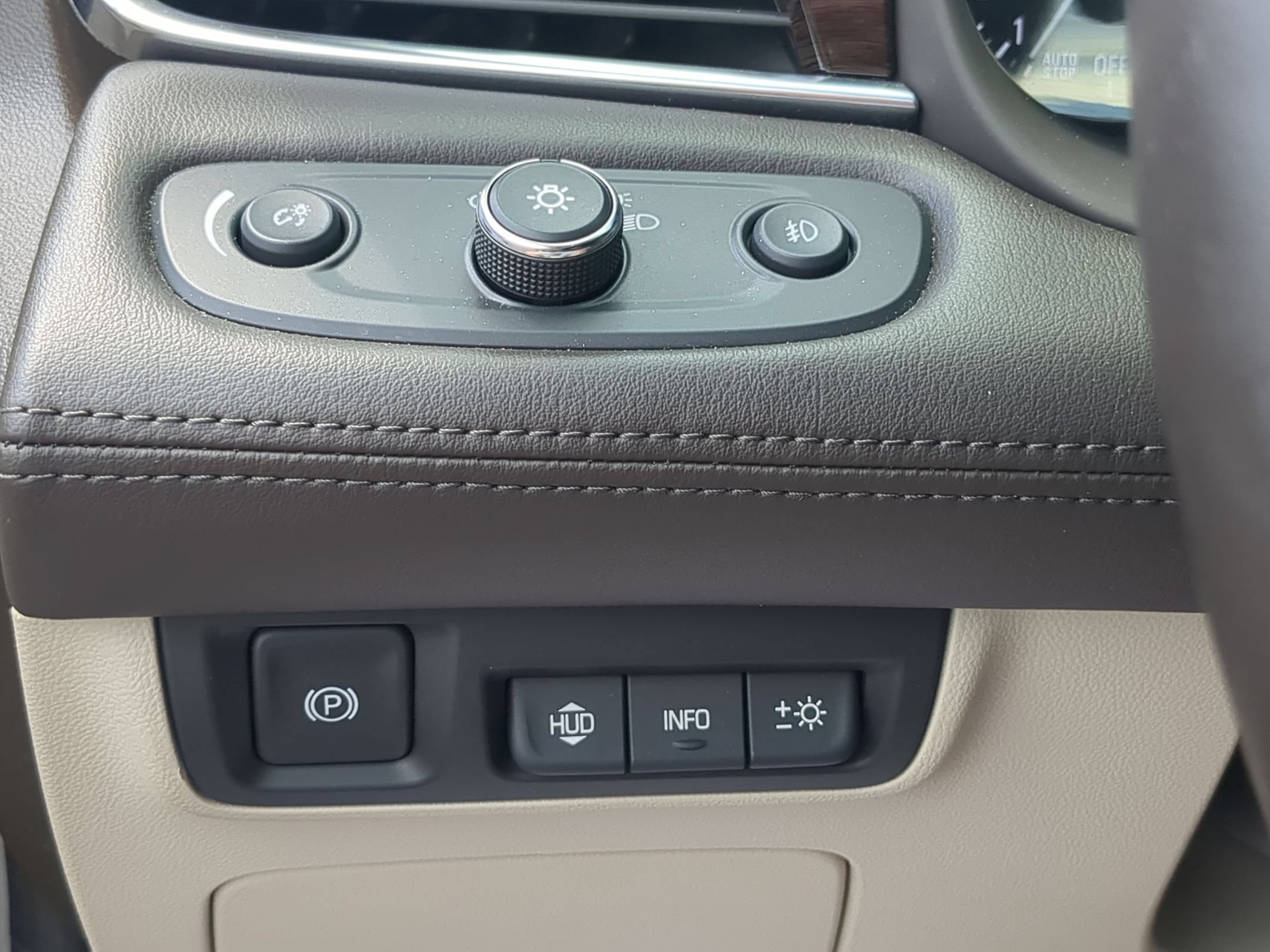 Certified 2018 Buick LaCrosse Premium w/ Dynamic Drive Package FWD image 17