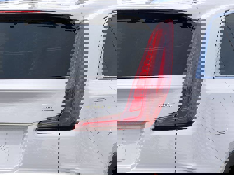 New 2025 Cadillac XT4 Premium Luxury image 11