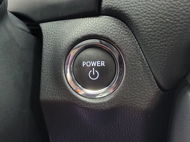 Used 2025 Toyota RAV4 SE AWD/4WD image 31