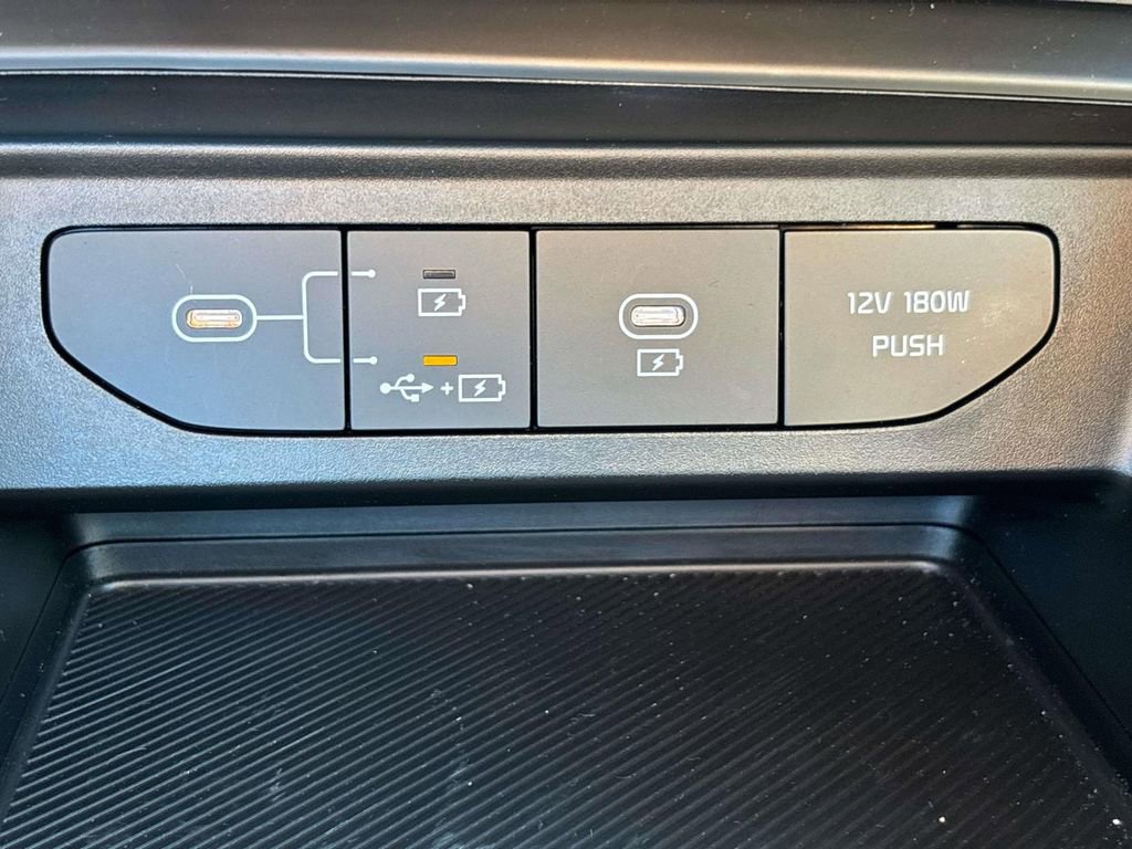Used 2025 Kia K5 LXS image 23