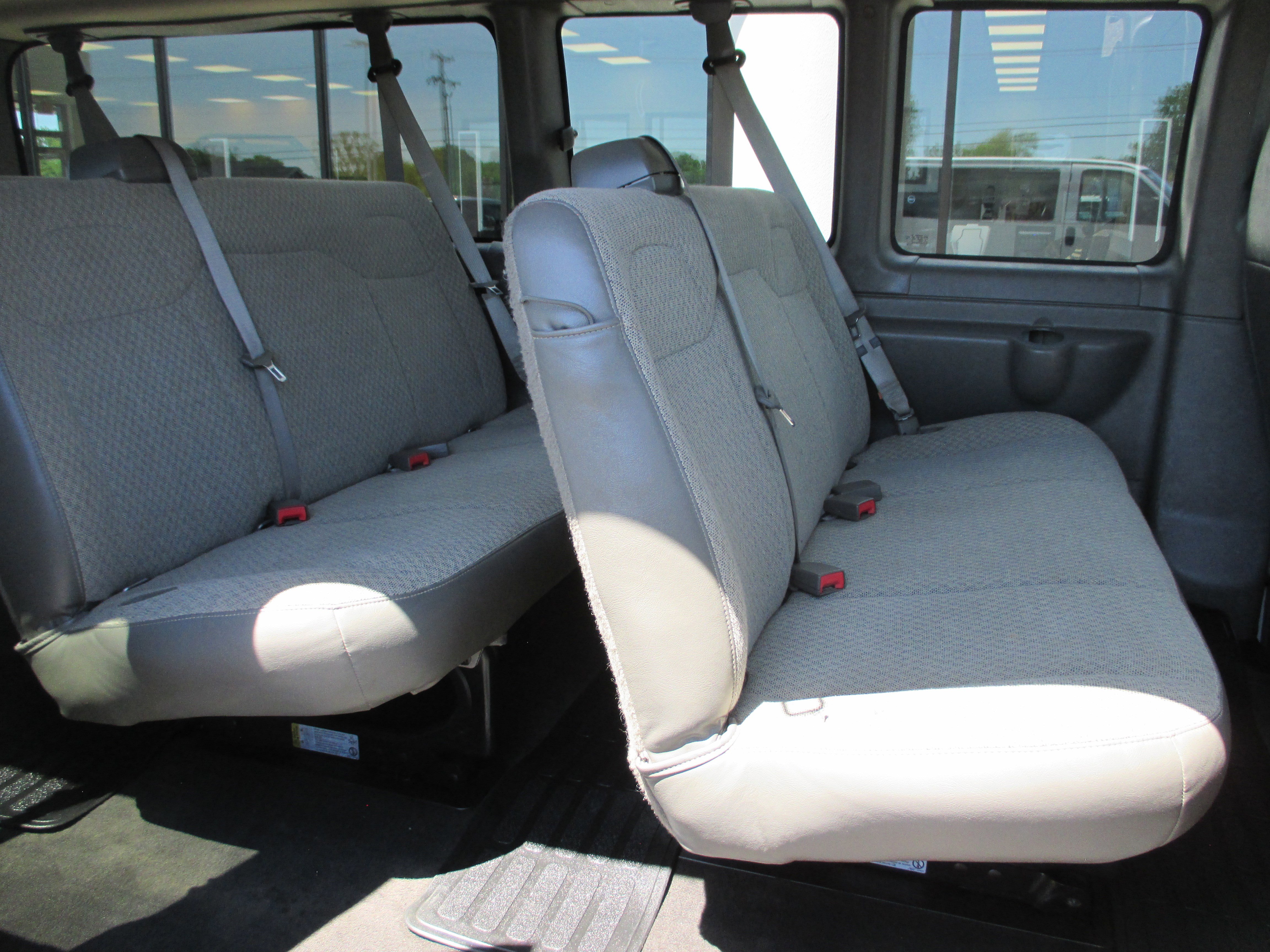 Used 2024 Chevrolet Express 3500 LS RWD image 10