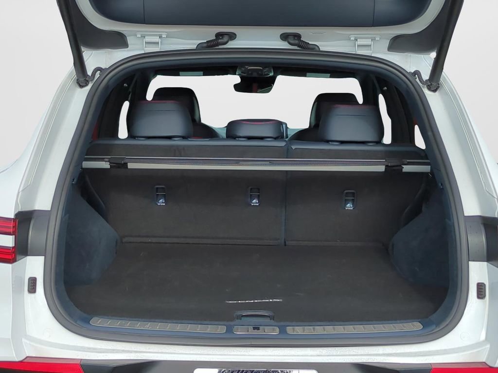 Used 2025 Genesis GV70 3.5T Sport image 12
