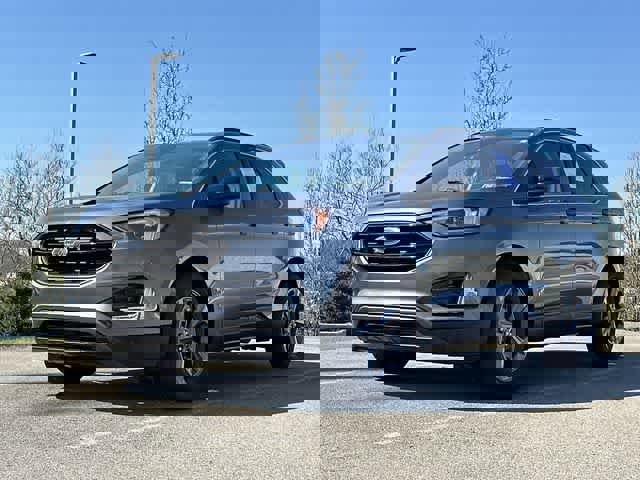 Used 2022 Ford Edge SEL w/ Sport Appearance Package image 18