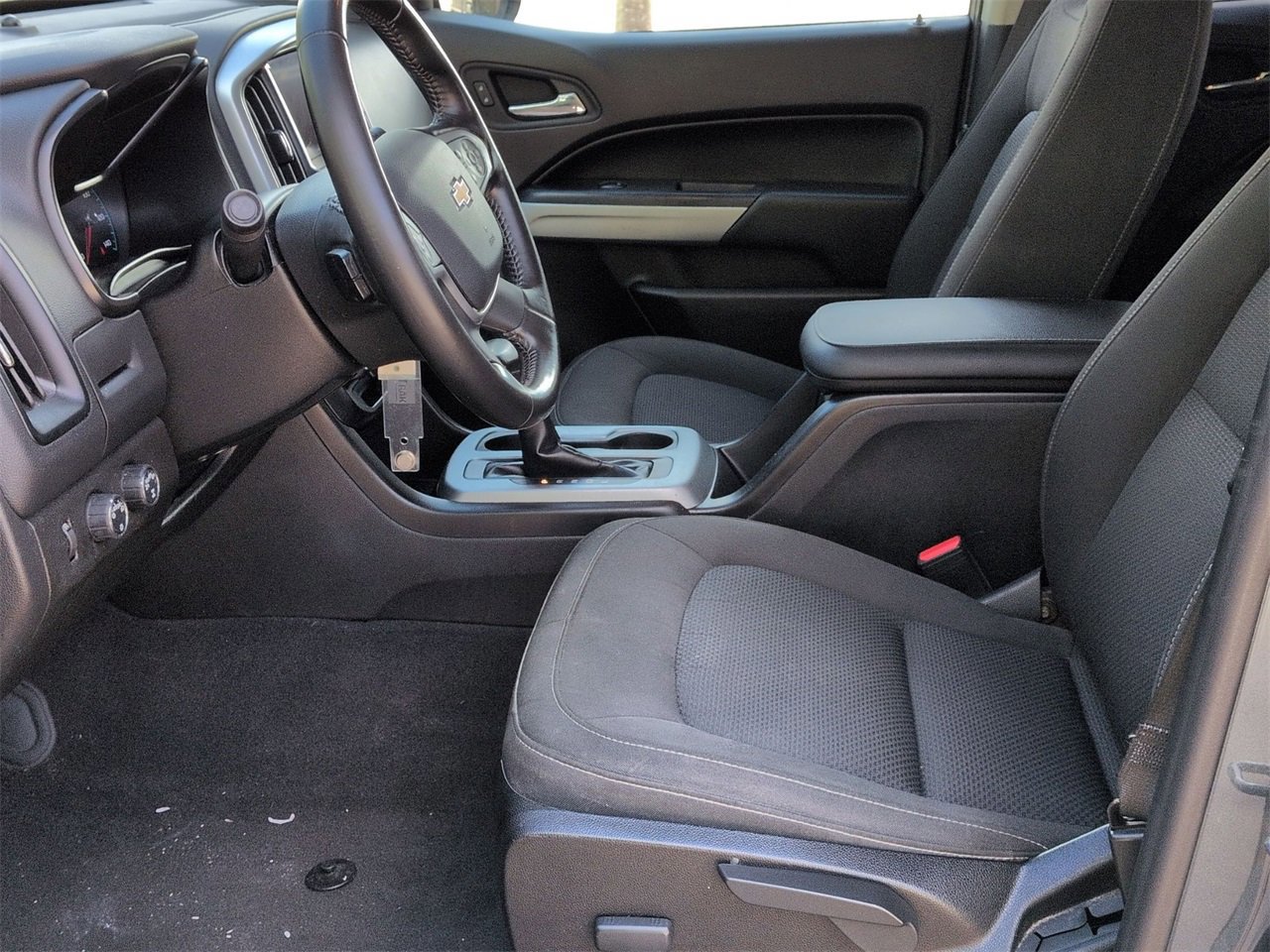 Used 2020 Chevrolet Colorado LT image 19