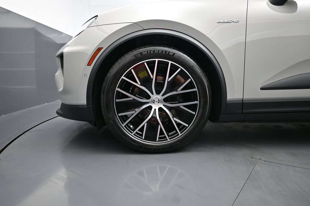 New 2026 Porsche Macan 4 Electric AWD/4WD image 14