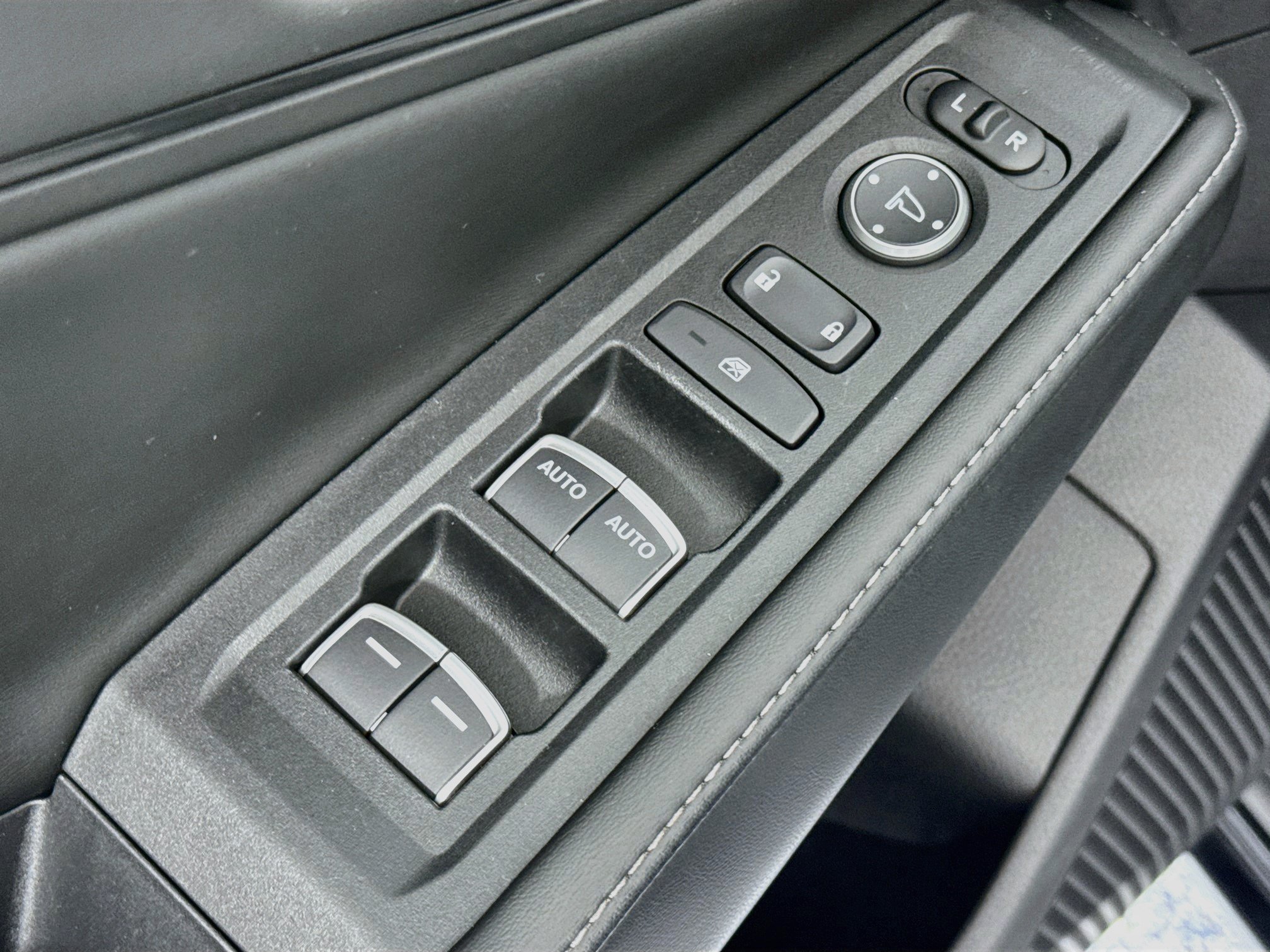 Certified 2023 Honda Accord Sport image 17