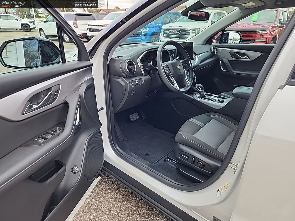 Used 2023 Chevrolet Blazer LT w/ Convenience Package image 13