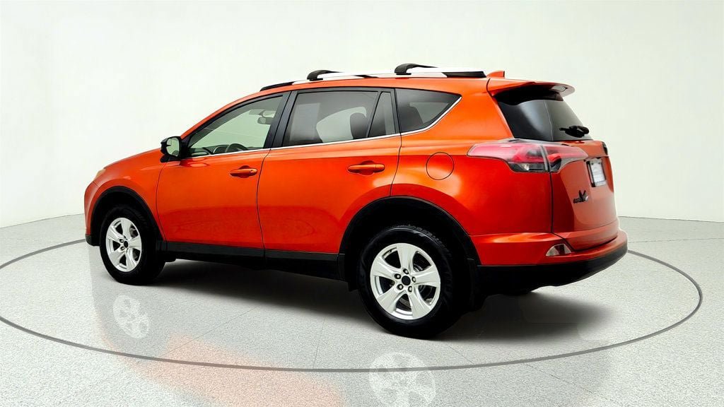 Used 2016 Toyota RAV4 LE FWD image 7