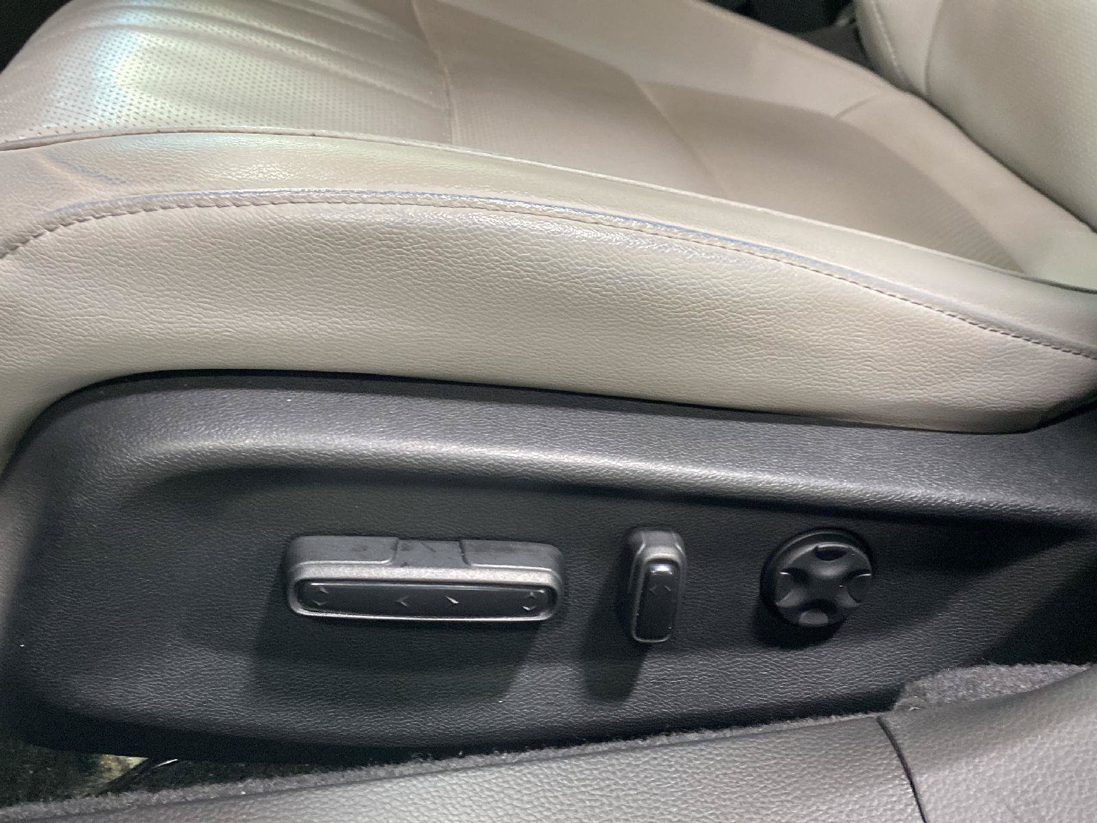 Used 2018 Honda Accord Touring image 27