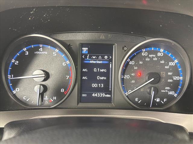 Used 2018 Toyota RAV4 LE AWD/4WD image 26