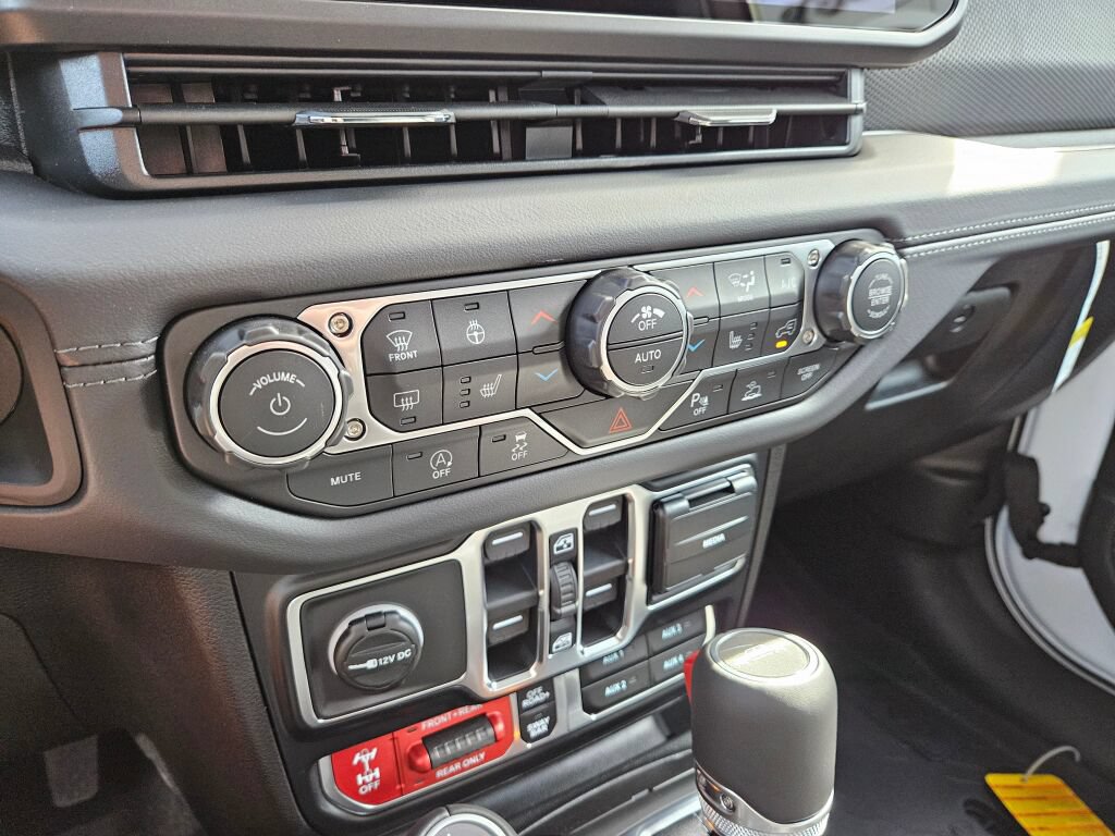 New 2026 Jeep Gladiator Rubicon AWD/4WD image 22