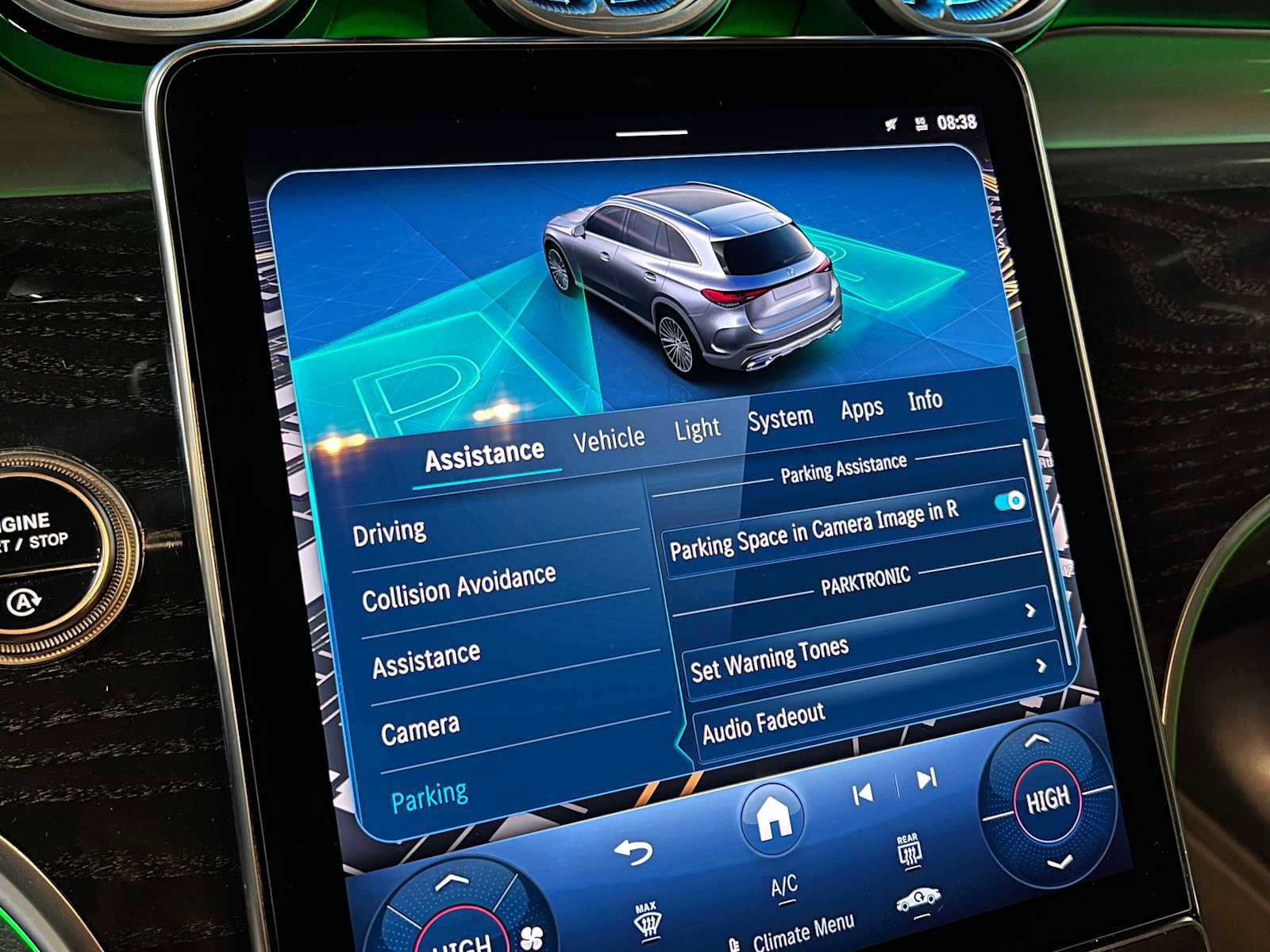 Certified 2025 Mercedes-Benz GLC 300 4MATIC image 36