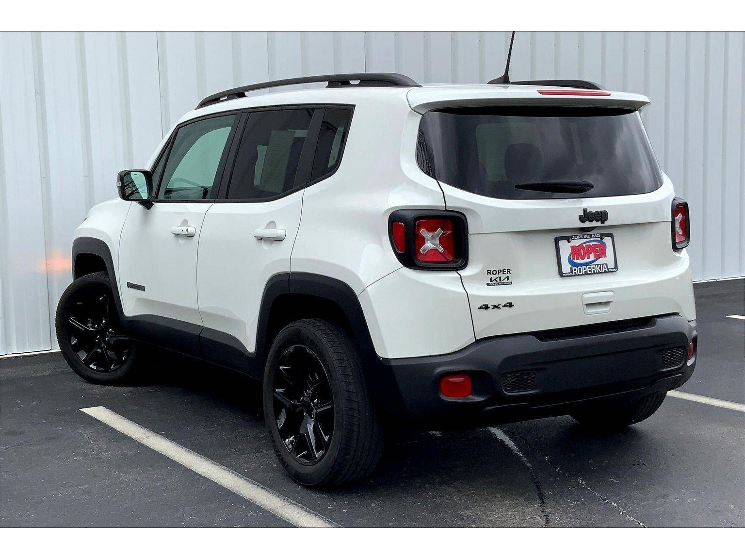 Used 2023 Jeep Renegade Altitude image 10
