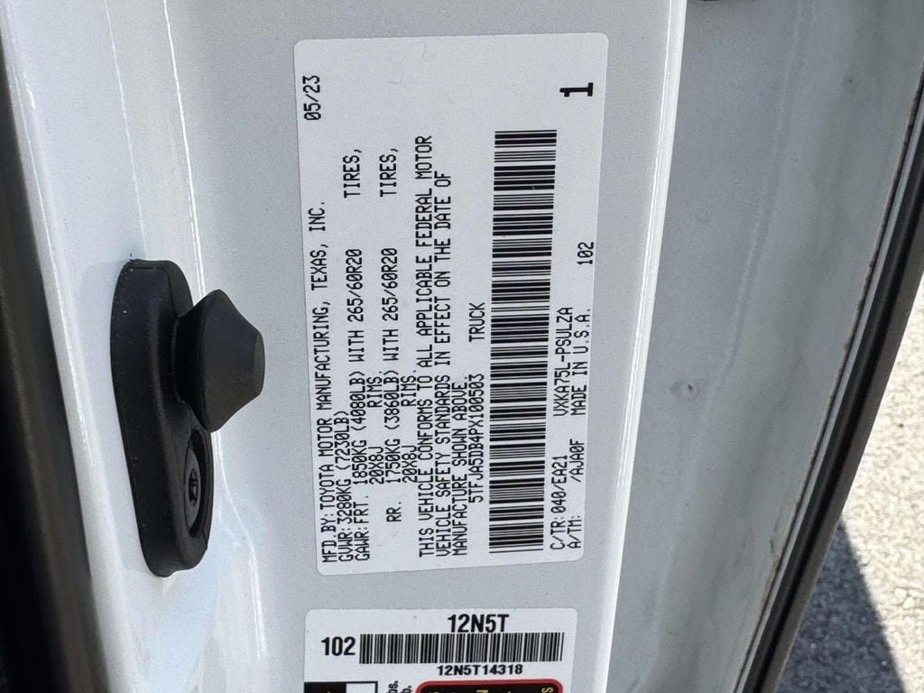 Used 2023 Toyota Tundra Limited AWD/4WD image 28